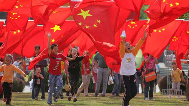 济南机场海关优化“一次过检”，旅客通关时间缩短40%