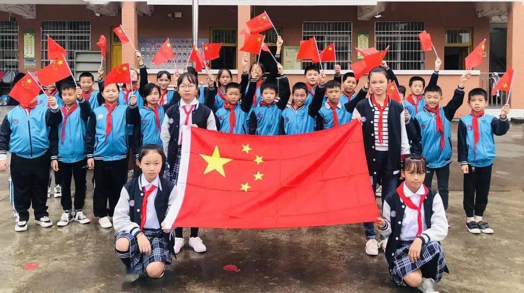 【彩云播报】争分夺秒！救援是唯一的信念！