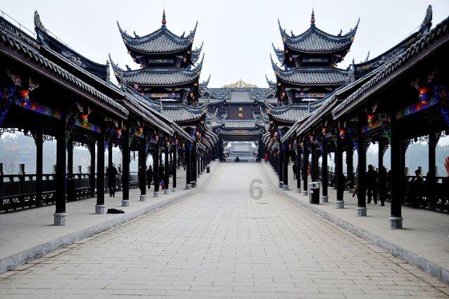 在上海看展不用都去美术馆,孙科别墅“上新”,这次是“抽象派”中国风